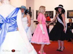 Fashion Show in der Contemplor Galerie Wien am 14. 03. 2024